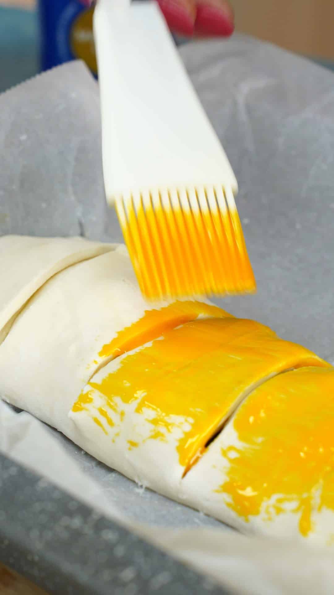 Folhado de queijo brie com mostarda Receita 9x16 4K-0009