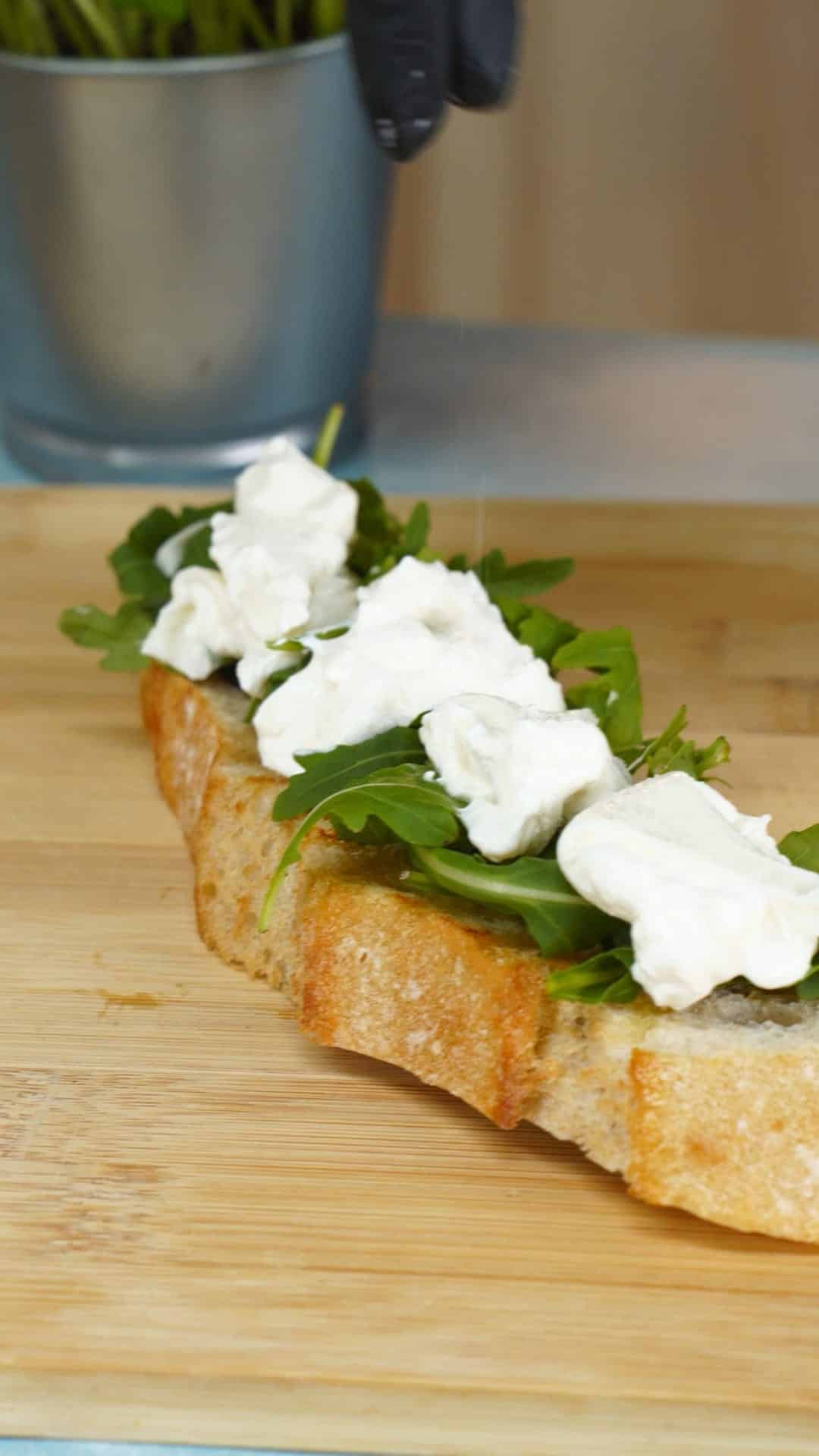 Bruschetta de tomate e burrata Receita 9x16 4K CLEAN-0007