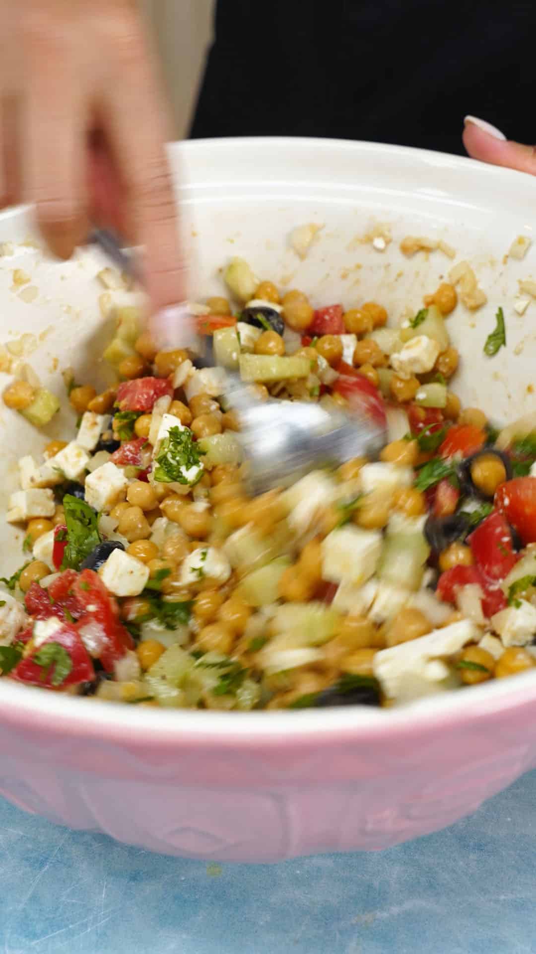 __Salada de Grão, tomate e queijo feta Receita 9x16 4K CLEAN-0027